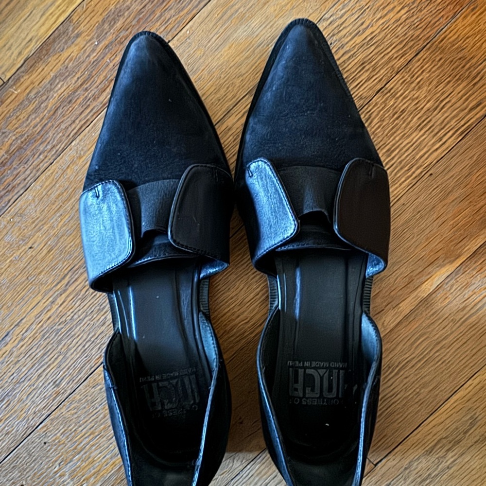 Black flats